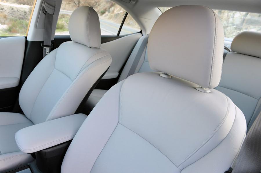  Lexus HS250h 2009 года  (фото 164 из 273)